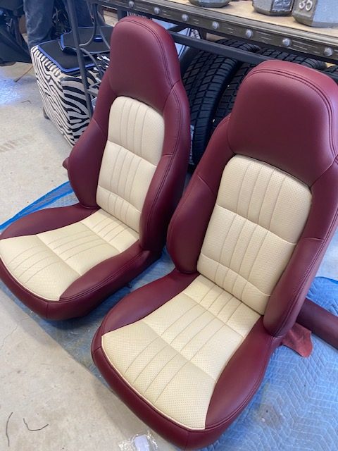 C5 Handmade Leather Custom Seats